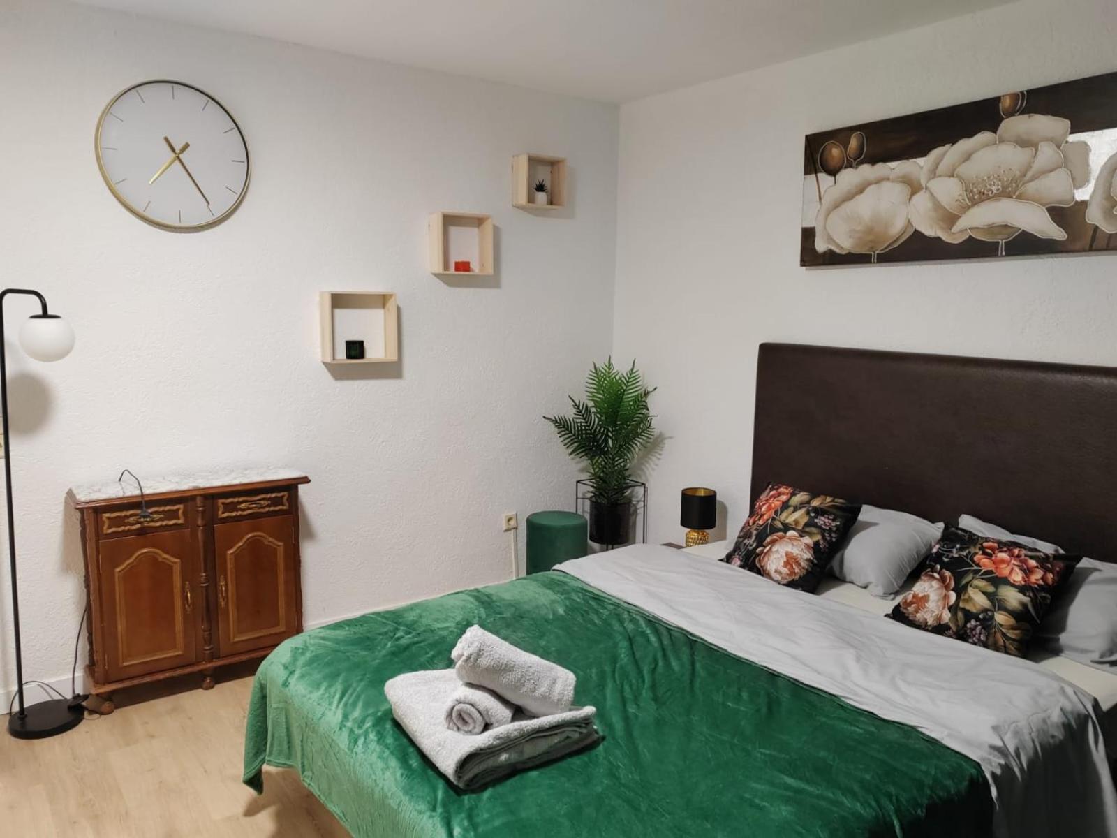 Apartment-Studio With View M&M بينايدورم المظهر الخارجي الصورة